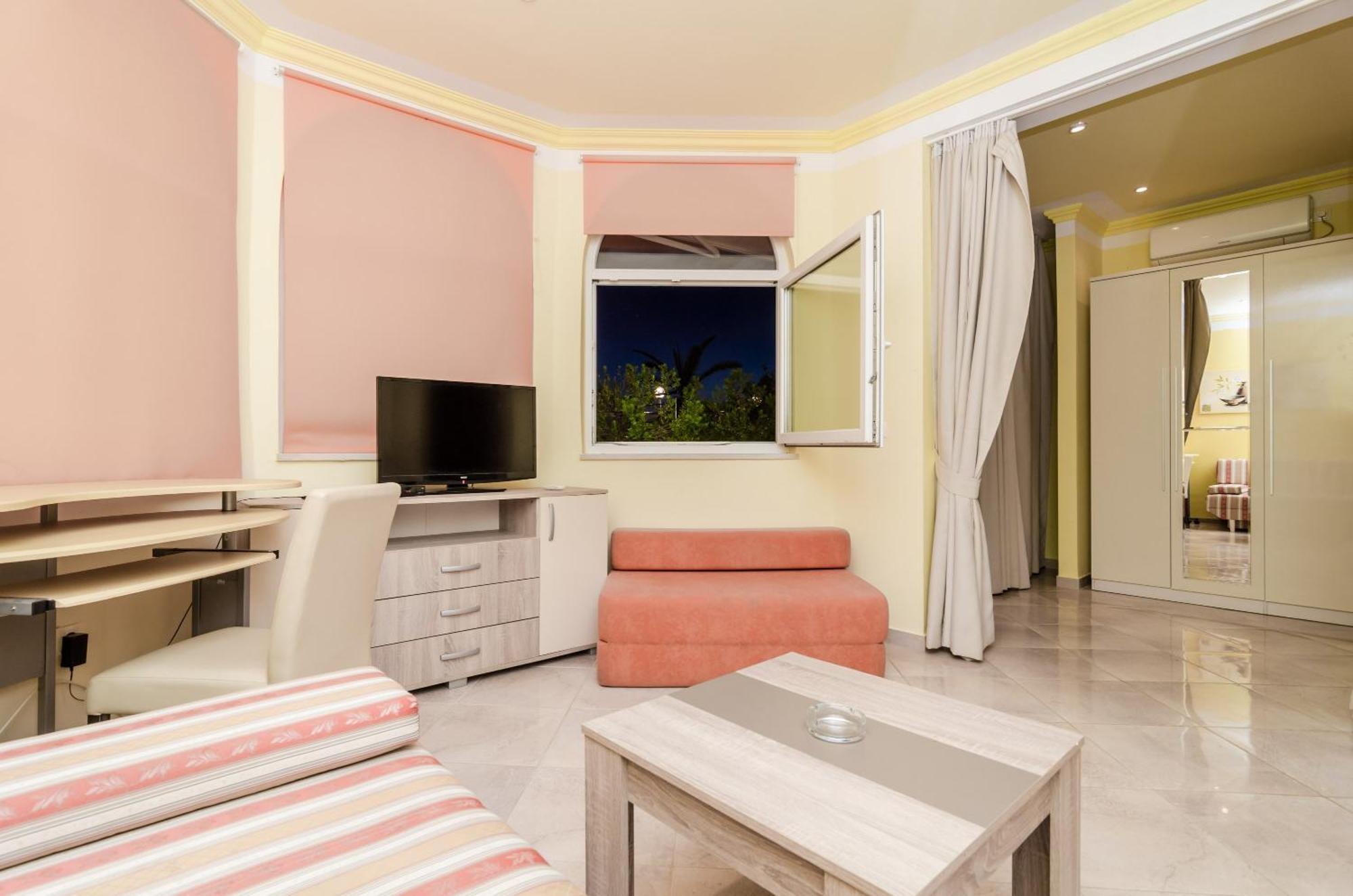 Hotel Pansion Villa Antonio Orebić Buitenkant foto